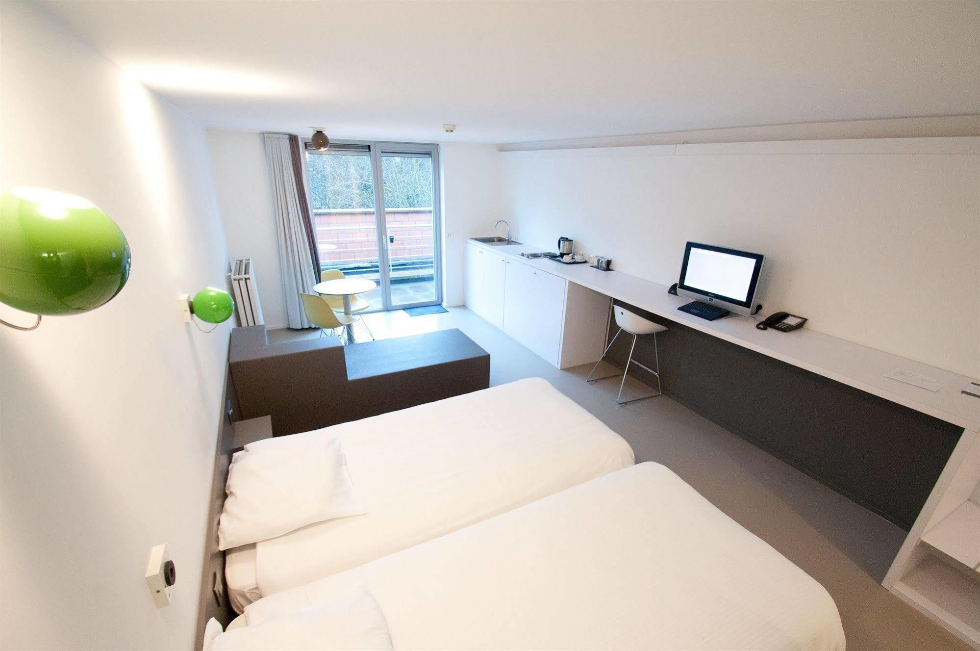Hotel Corbie Geel Extérieur photo